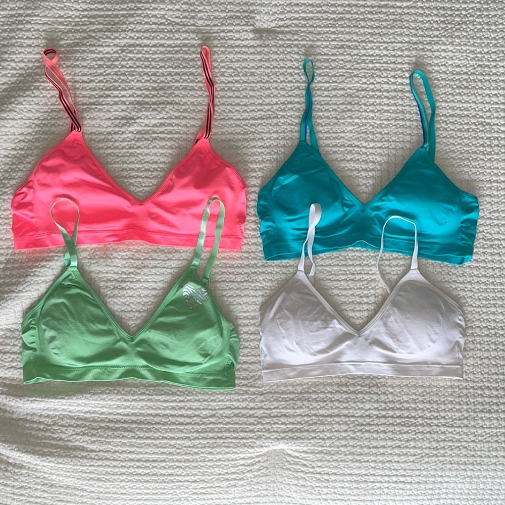 Lot of four bralettes. Fruit of the Loom Sz M